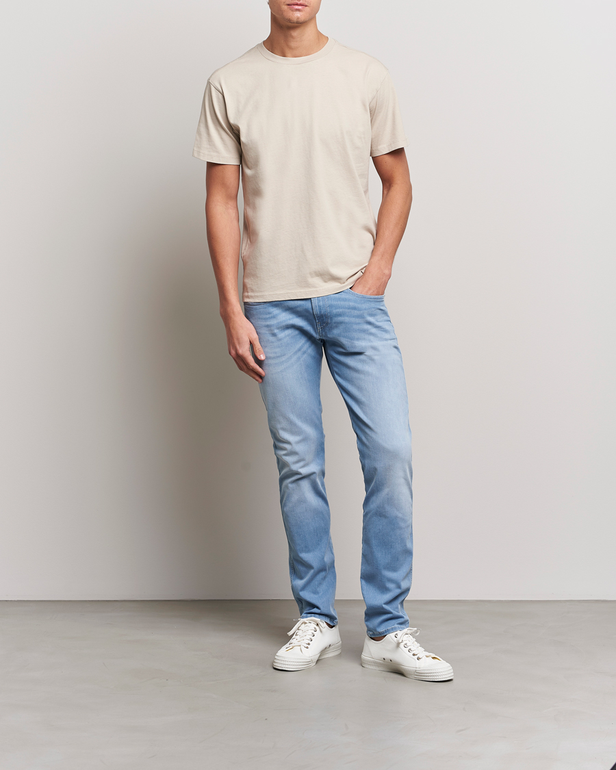 Mies | Kierrätetty | Replay | Anbass Hyperflex X-Lite Jeans Light Blue