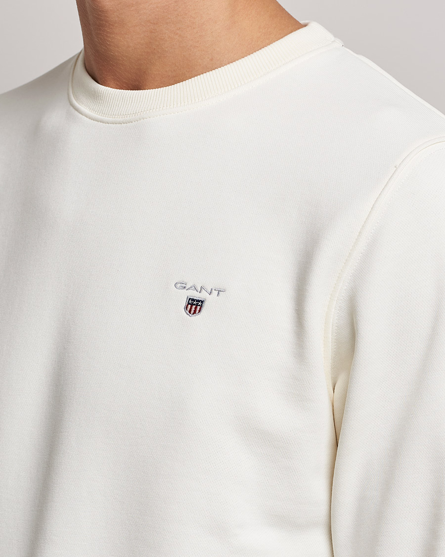 Mies | Puserot | GANT | Original Shield Logo Crew Neck Sweatshirt Eggshell