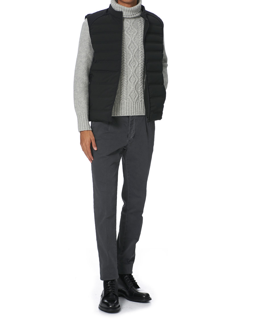 Mies | Takit | Sail Racing | Race Down Vest Carbon