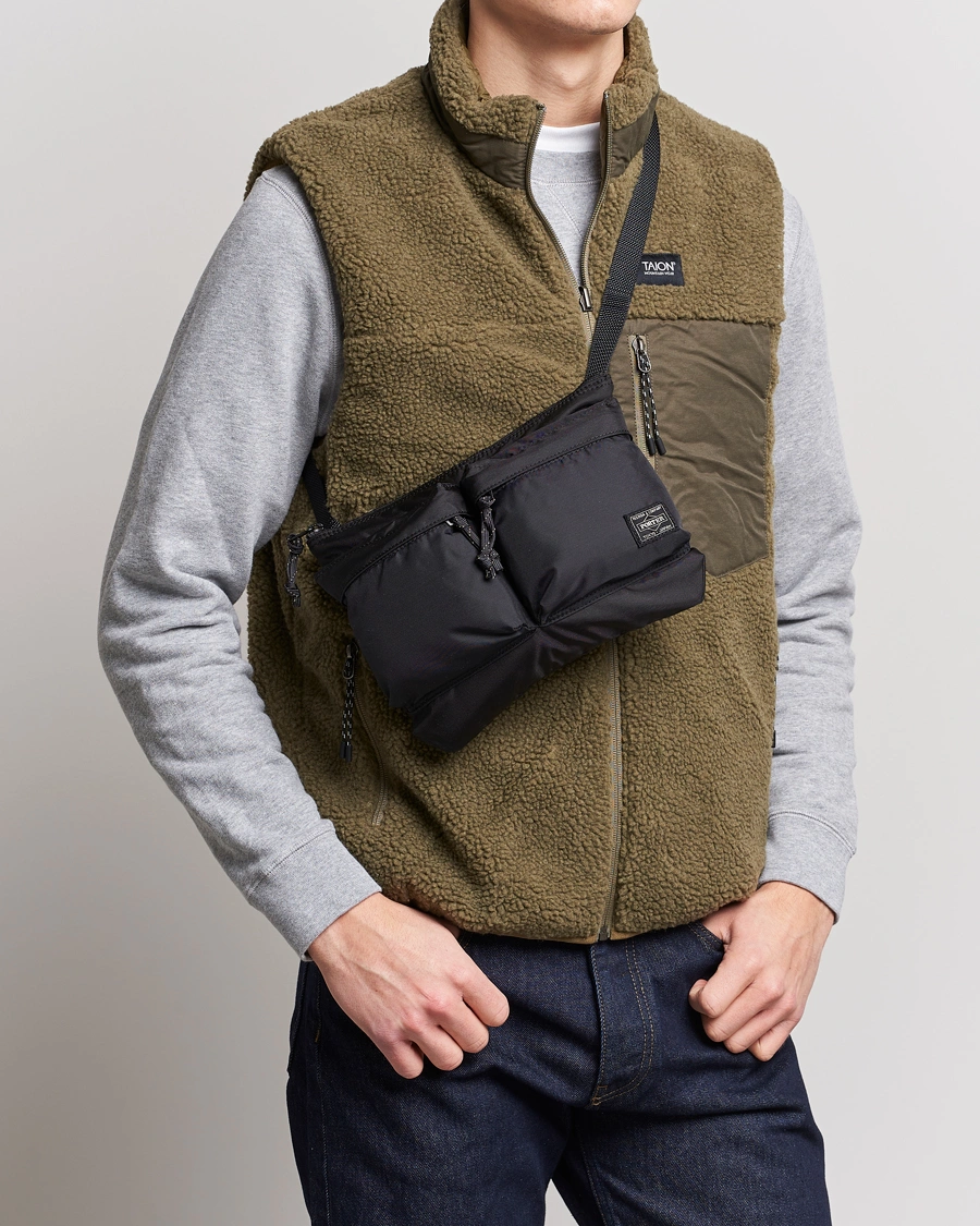 Mies | Olkalaukut | Porter-Yoshida & Co. | Force Small Shoulder Bag Black