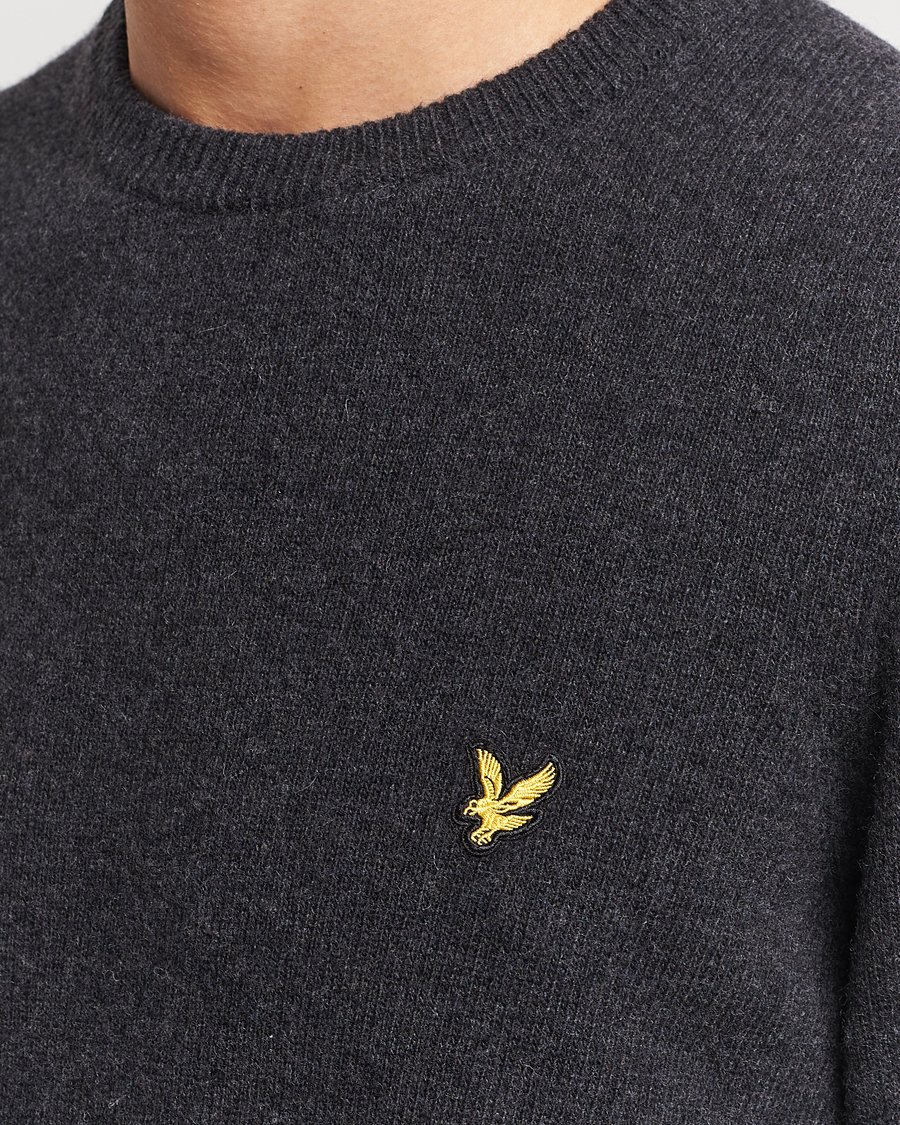 Mies | Puserot | Lyle & Scott | Lambswool Crew Neck Pullover Charcoal Marl
