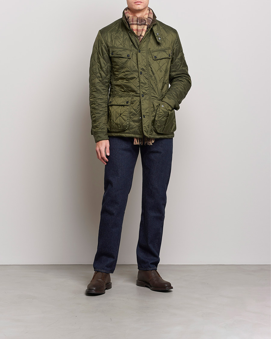 Mies | Takit | Barbour International | Ariel Polarquilt International Jacket Olive