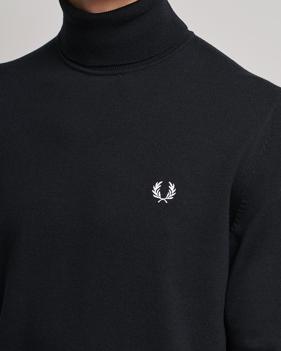 Mies | Puserot | Fred Perry | Roll Neck Jumper Black
