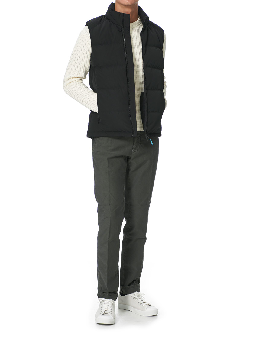Mies | Takit | Orlebar Brown | Sommers Down Vest Black