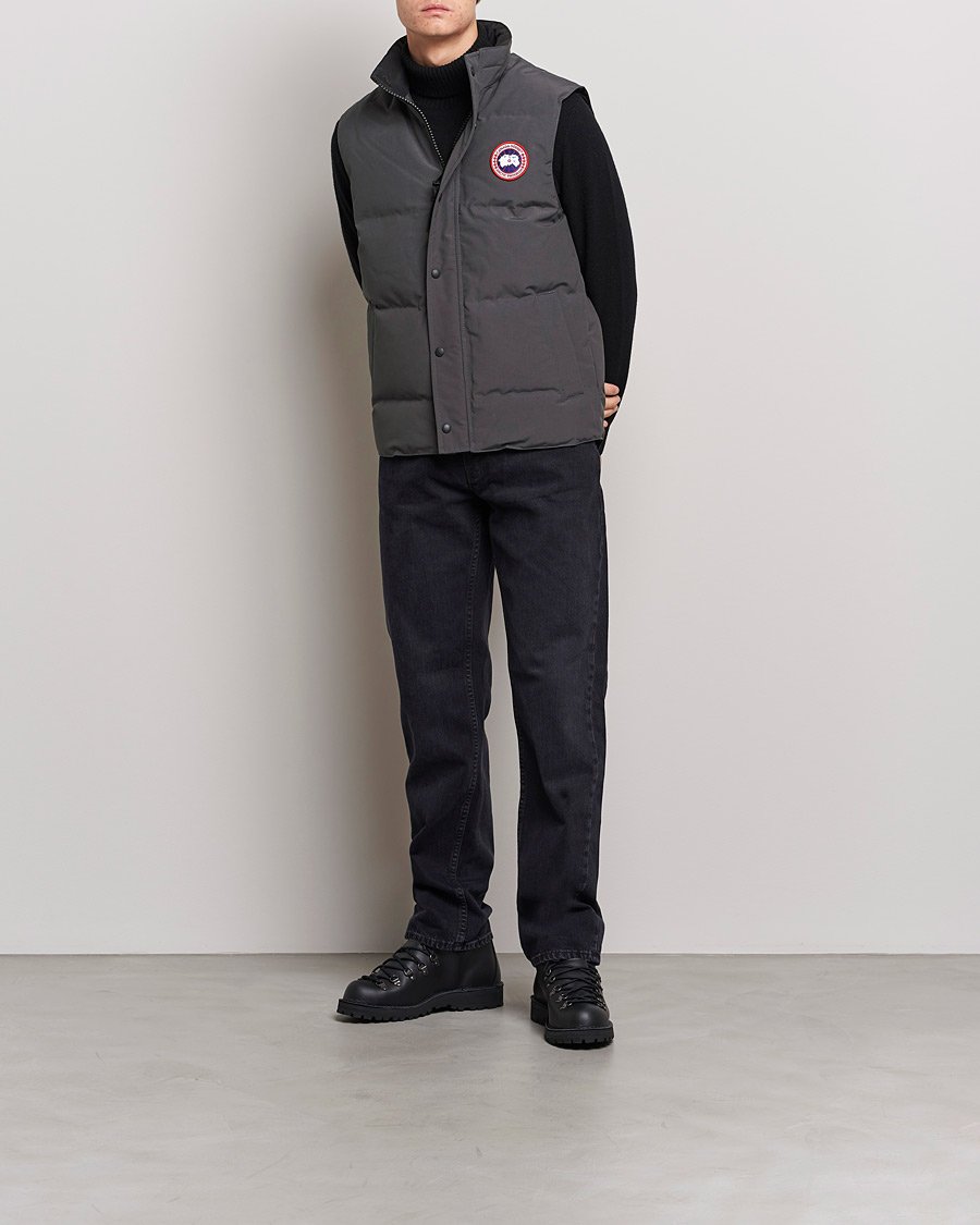 Mies | Takit | Canada Goose | Garson Vest Graphite