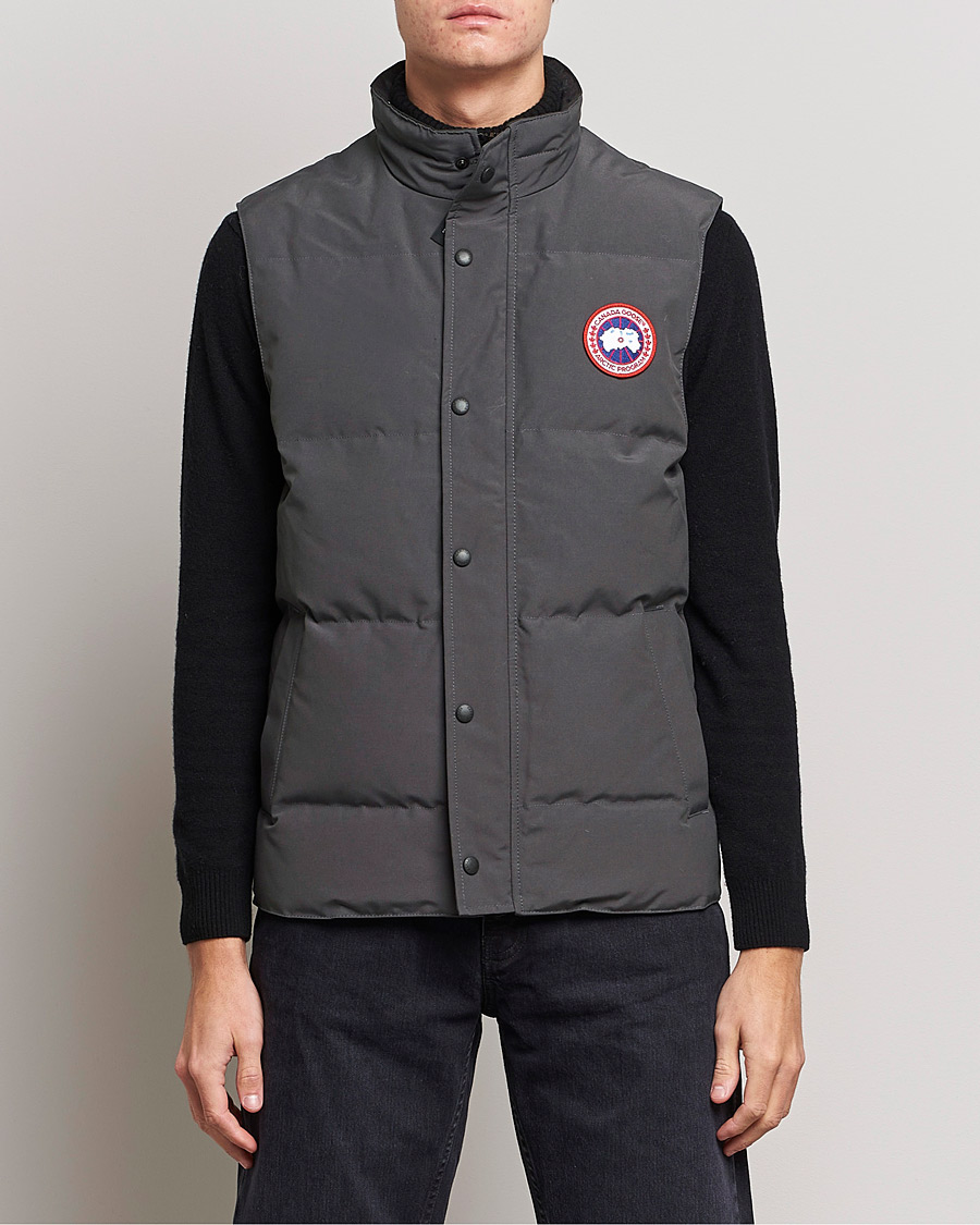 Mies | Takit | Canada Goose | Garson Vest Graphite