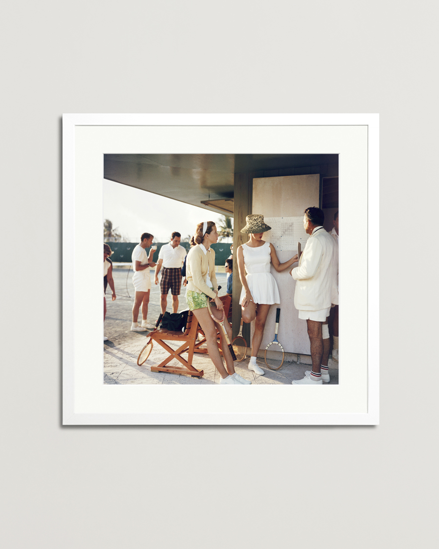 Mies | Taulut | Sonic Editions | Framed Slim Aarons Tennis In The Bahamas