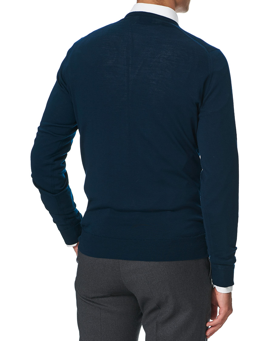 Mies | Puserot | John Smedley | Lundy Extra Fine Merino Crew Neck Orion Green