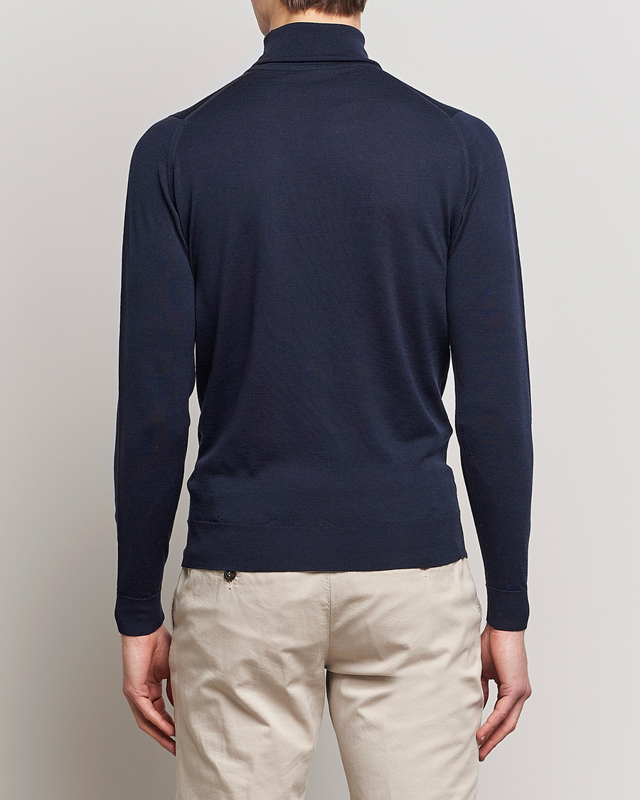 Mies | Puserot | John Smedley | Cherwell Extra Fine Merino Rollneck Midnight