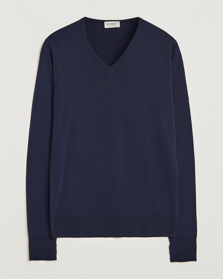 Mies | Puserot | John Smedley | Bobby Extra Fine Merino V-Neck Pullover Midnight