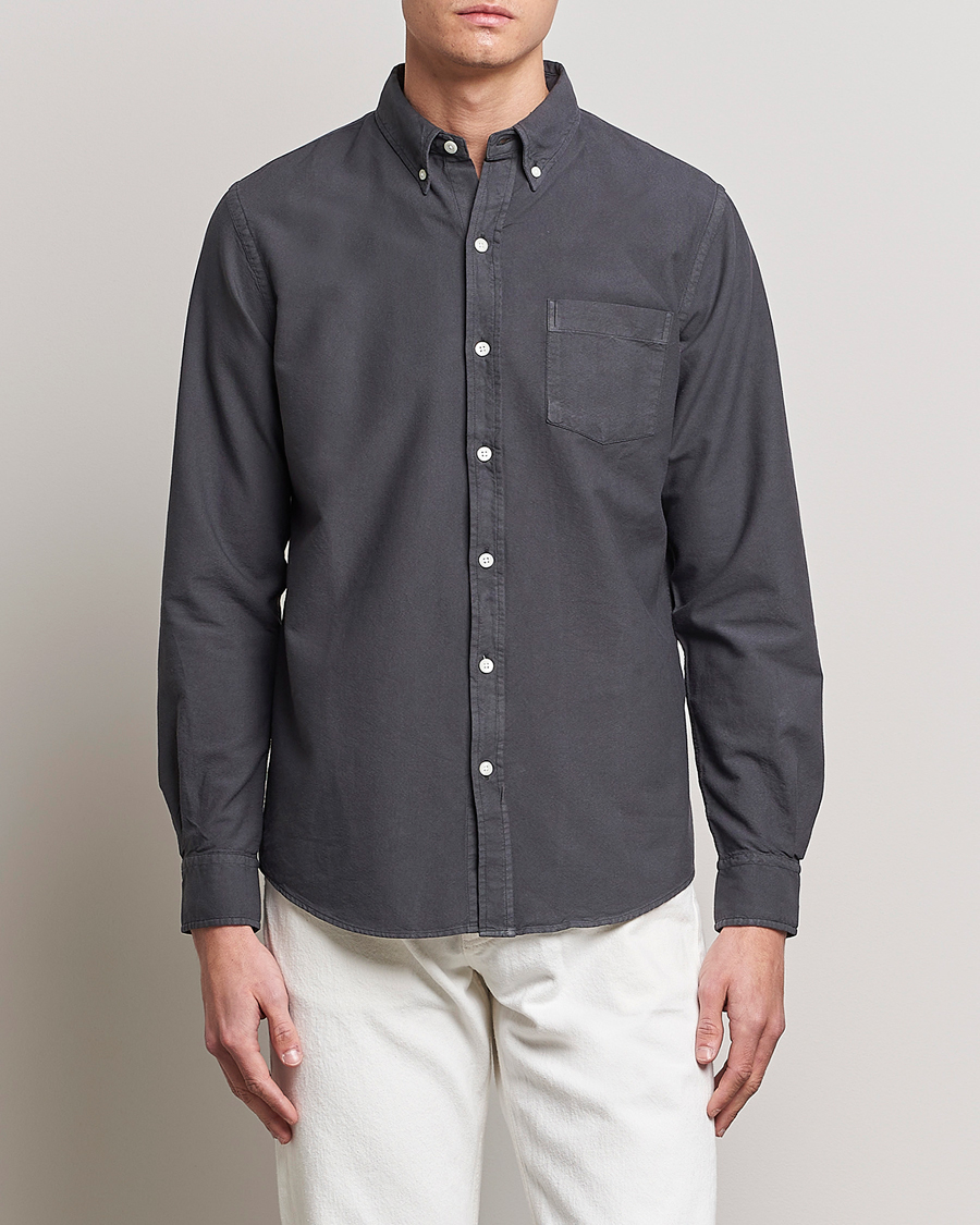Mies | Ekologinen | Colorful Standard | Classic Organic Oxford Button Down Shirt Lava Grey