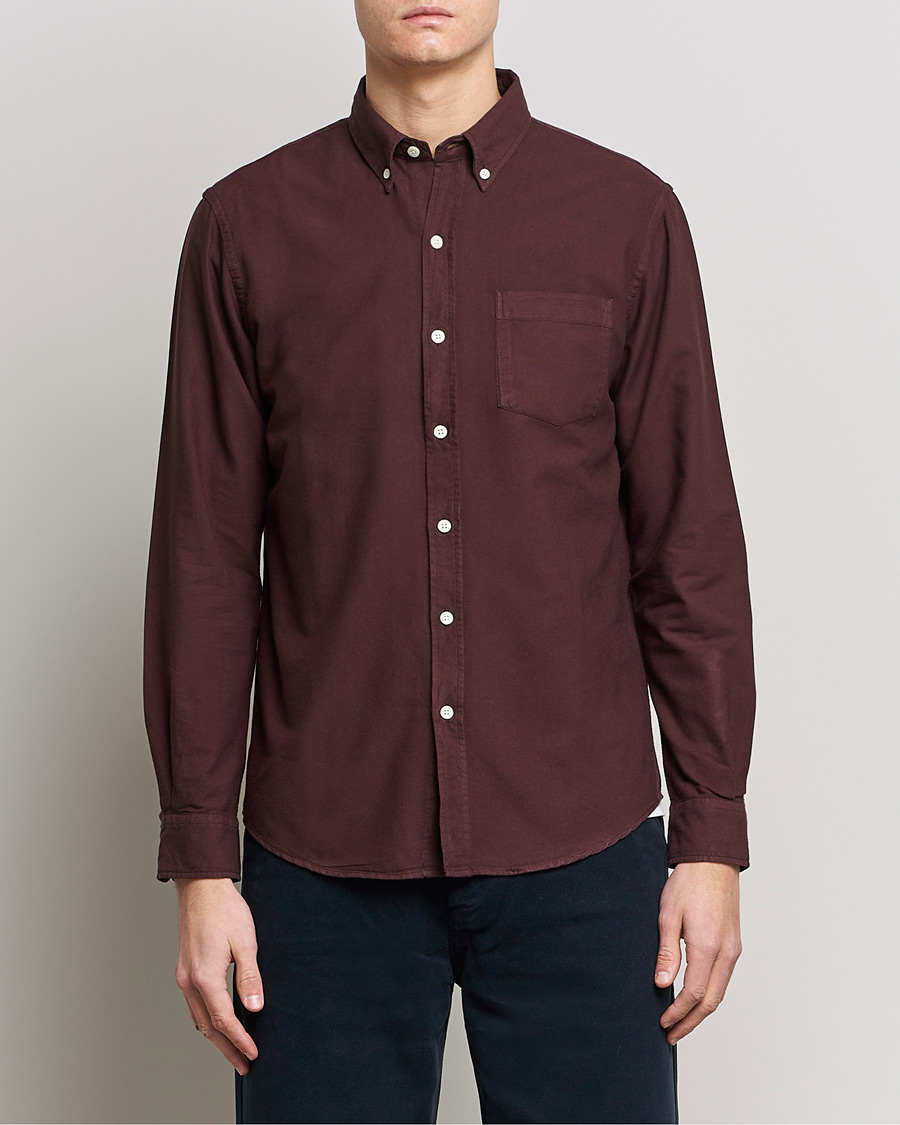 Mies | Kauluspaidat | Colorful Standard | Classic Organic Oxford Button Down Shirt Oxblood Red
