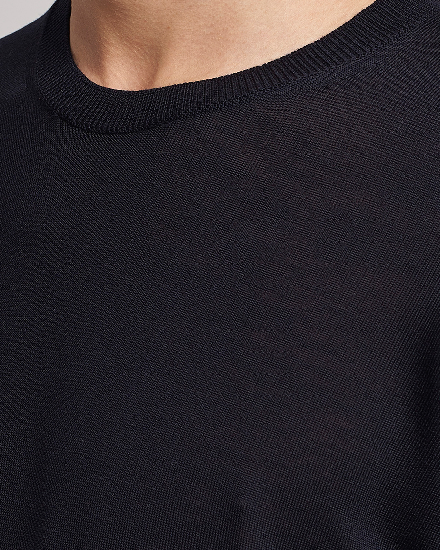 Mies | Puserot | Oscar Jacobson | Custer Extra Fine Merino Crew Neck Navy
