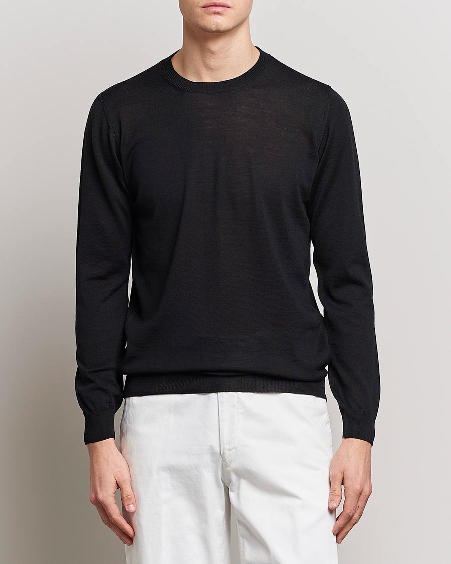 Mies | Puserot | Oscar Jacobson | Custer Extra Fine Merino Crew Neck Black