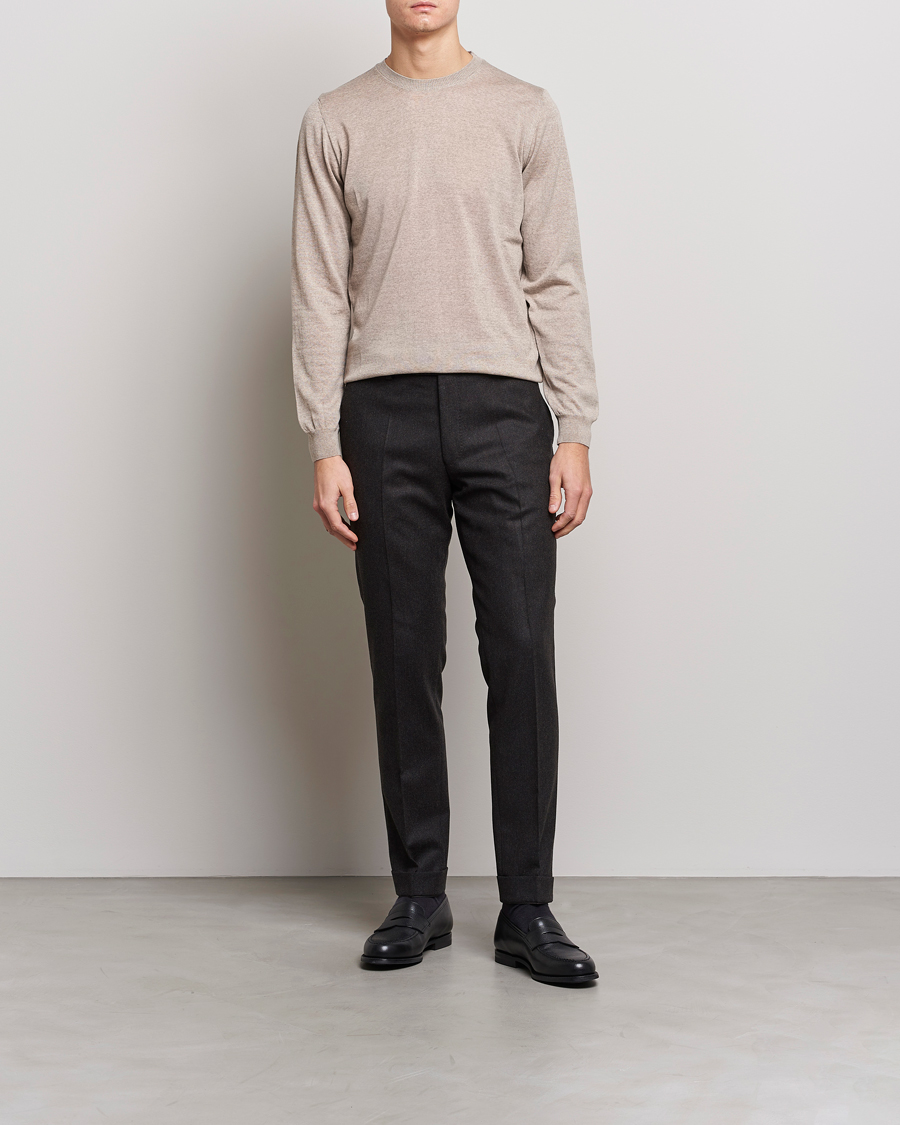 Mies | Puserot | Oscar Jacobson | Custer Extra Fine Merino Crew Neck Beige
