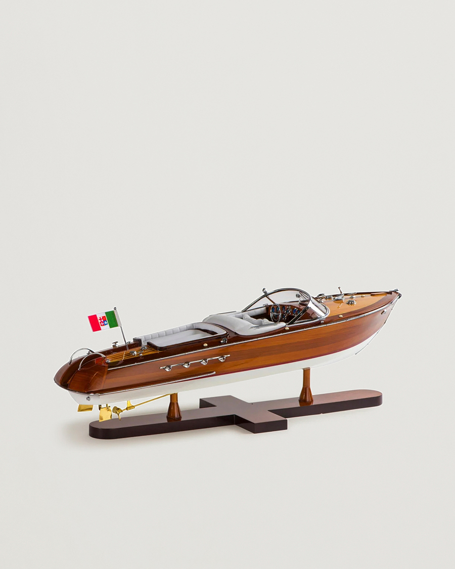 Mies | Koristeet | Authentic Models | Aquarama Wood Boat