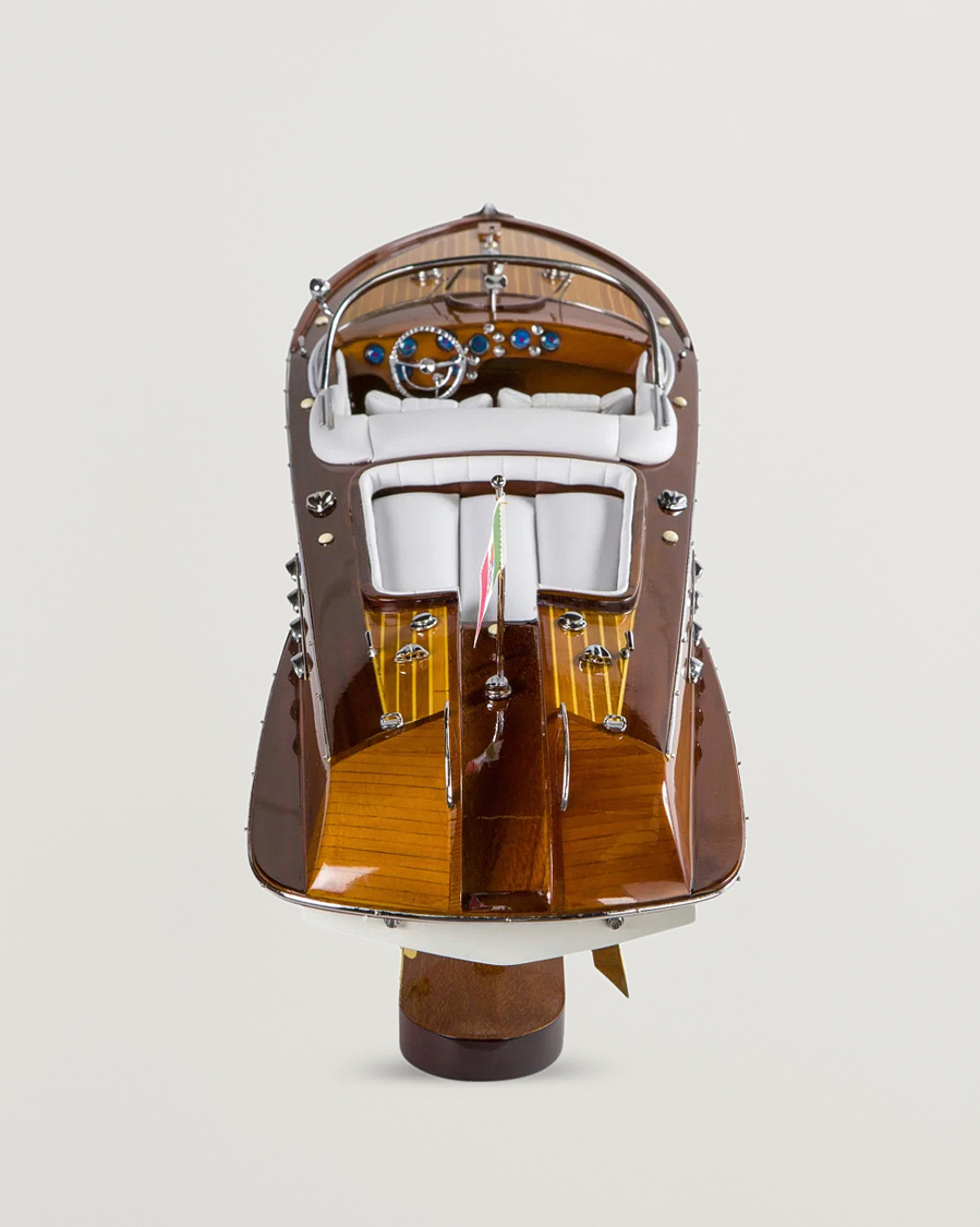 Mies | Koristeet | Authentic Models | Aquarama Wood Boat