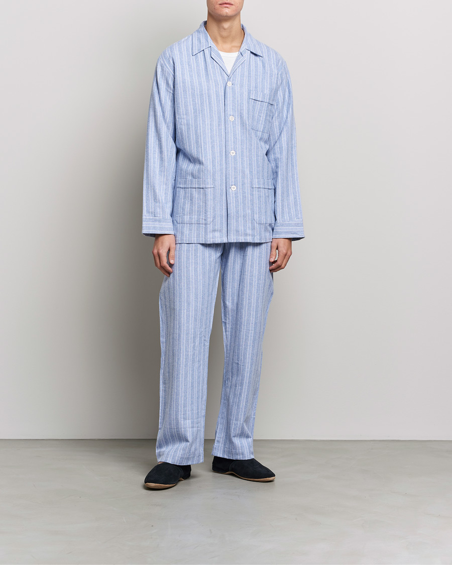 Mies | Yöpuvut ja kylpytakit | Derek Rose | Brushed Cotton Flannel Striped Pyjama Set Blue