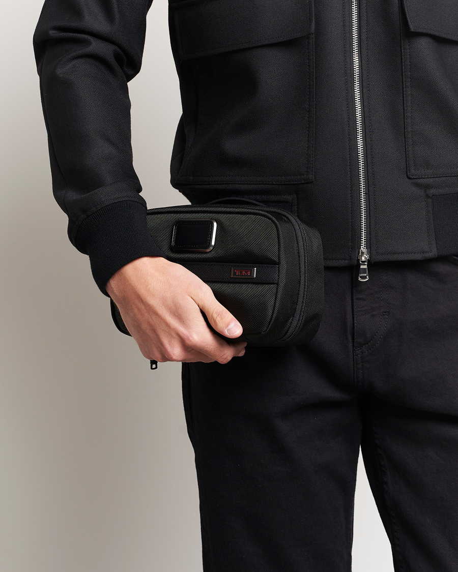 Mies | Laukut | TUMI | Alpha 3 Split Travel Kit Black