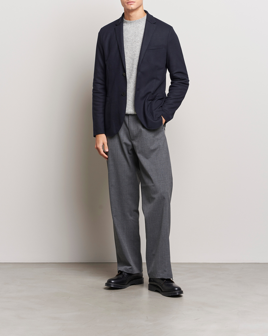 Mies | Pikkutakit | Harris Wharf London | Two Button Vented Superfine Merino Blazer Navy