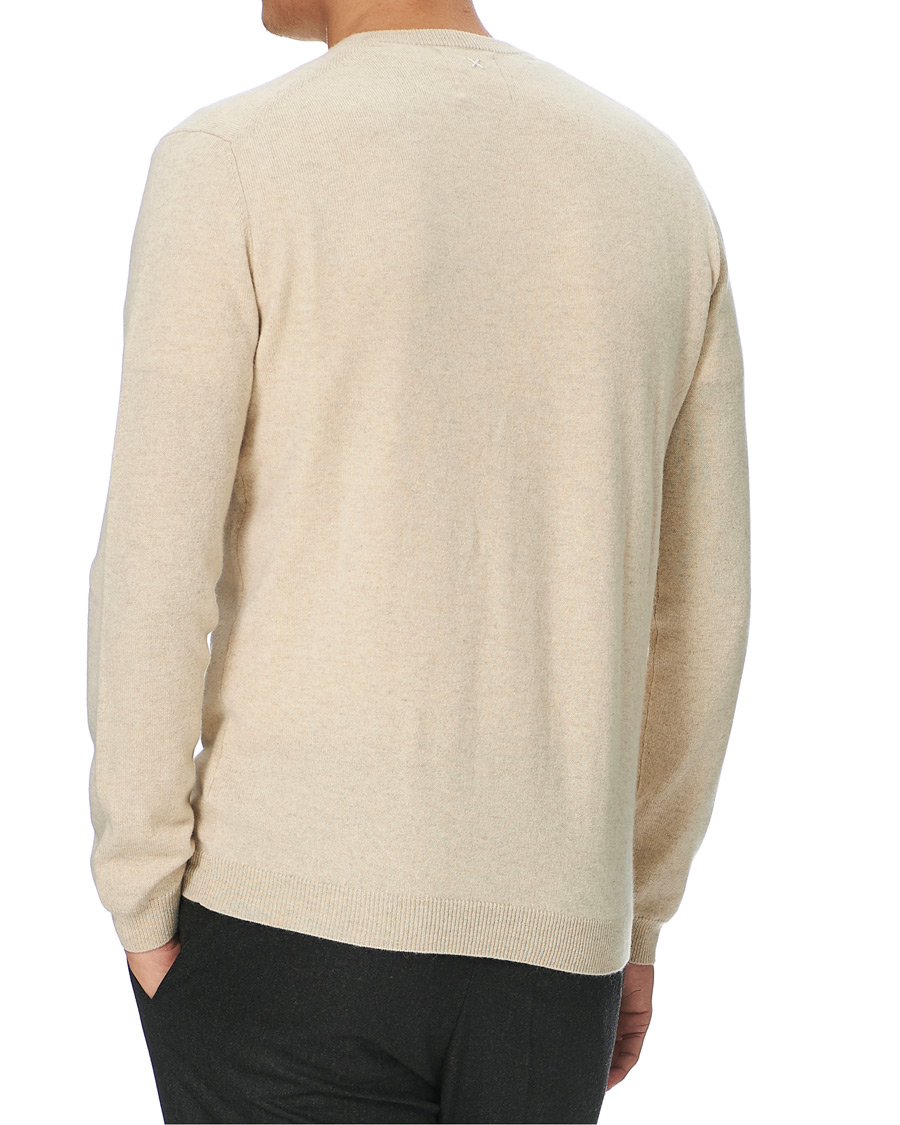 Mies | Puserot | People's Republic of Cashmere | Cashmere Roundneck Oatmilk