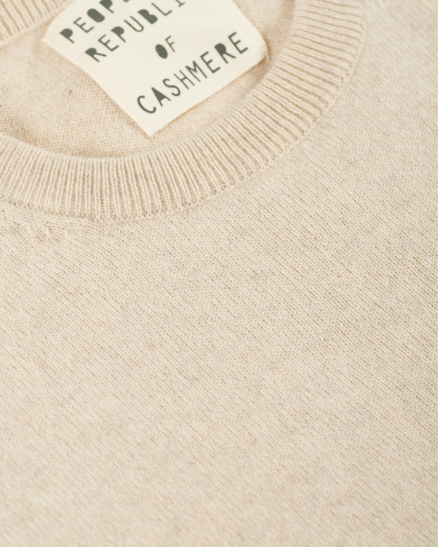 Mies | Puserot | People's Republic of Cashmere | Cashmere Roundneck Oatmilk