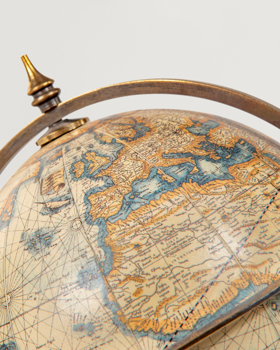 Mies | Koristeet | Authentic Models | Terrestrial Globe With Compass