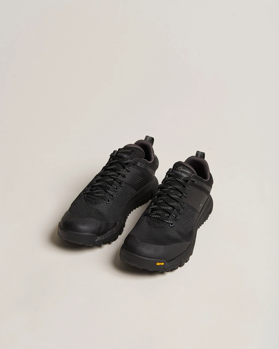 Mies | Tyylikkäänä sateella | Danner | Trail 2650 Mesh GTX Trail Sneaker Black Shadow