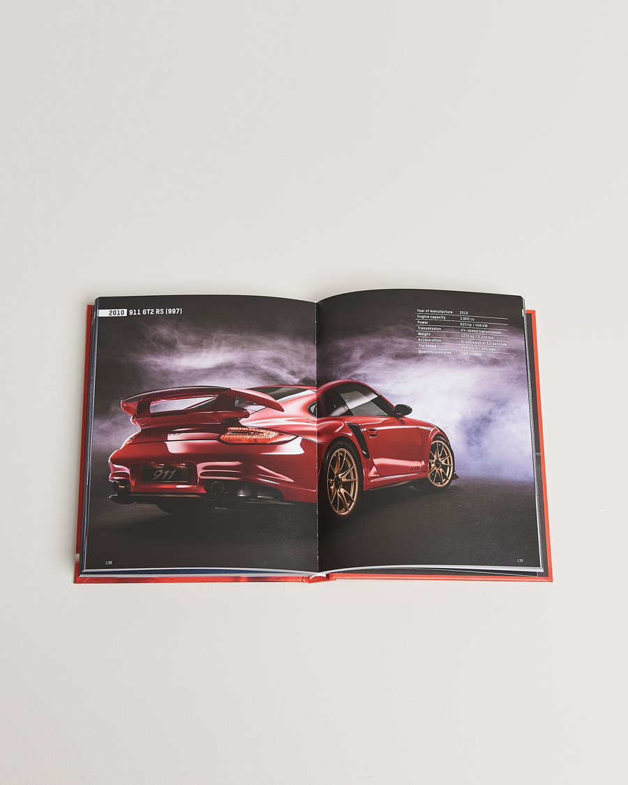 Mies | Kirjat | New Mags | The Porsche 911 Book