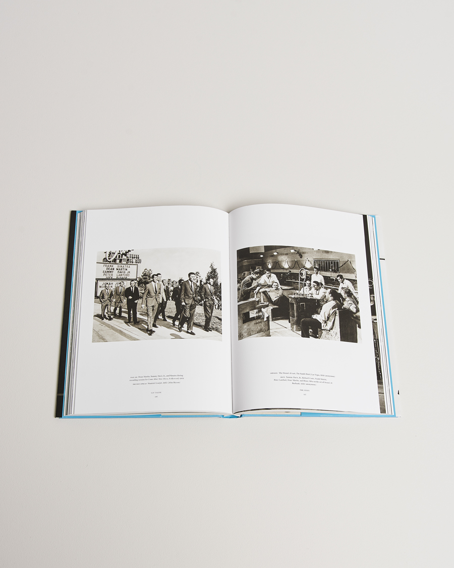 Mies | Kirjat | New Mags | Frank Sinatra Has A Cold