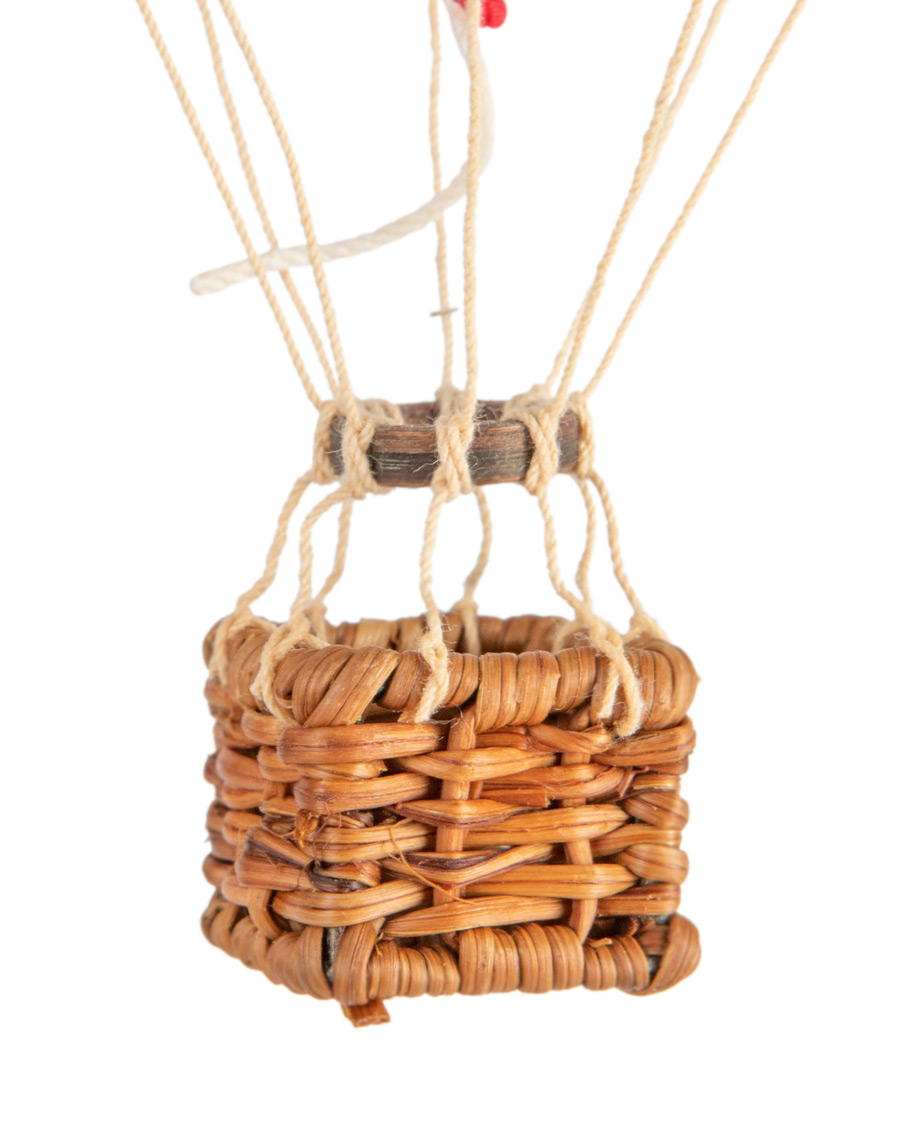 Mies | Authentic Models Floating In The Skies Balloon Silver Red | Authentic Models | Floating In The Skies Balloon Silver Red