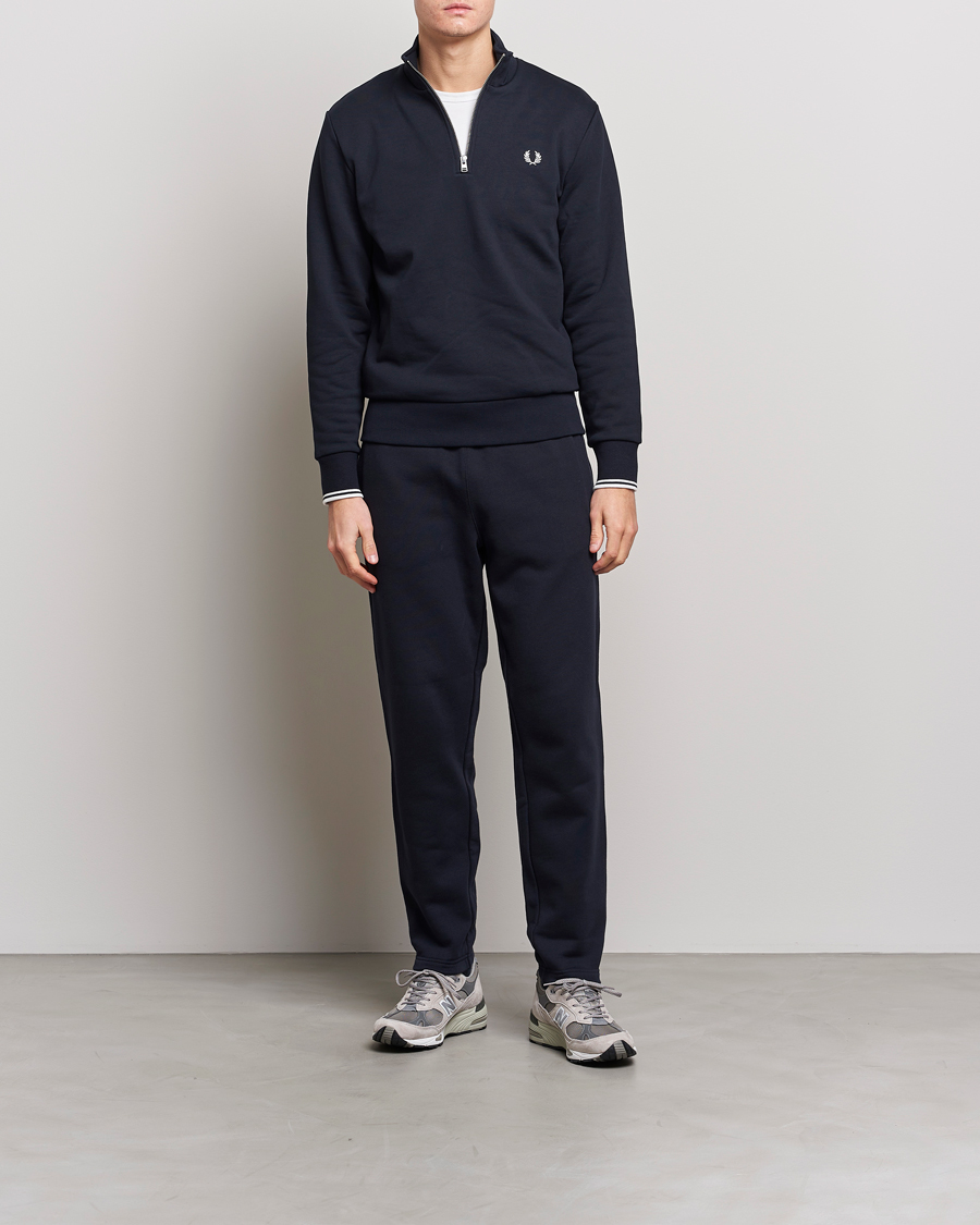 Mies | Rennot housut | Fred Perry | Loopback Sweatpants Navy