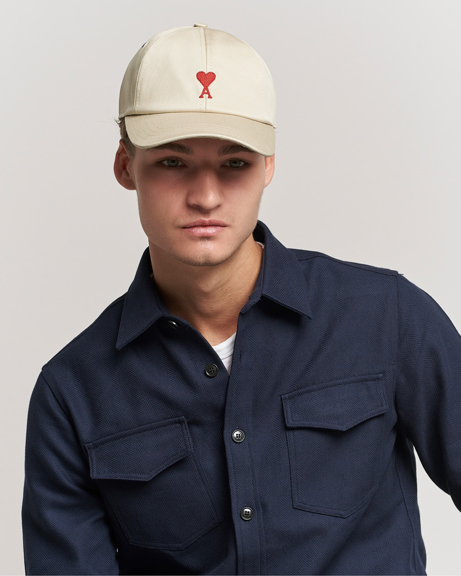 Mies | AMI Heart Logo Baseball Cap Beige | AMI | Heart Logo Baseball Cap Beige