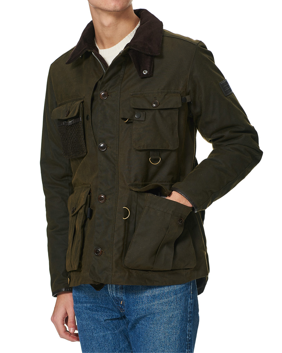 Mies | Takit | Barbour Gold Standard | Grampain Padded Wax Jacket Olive