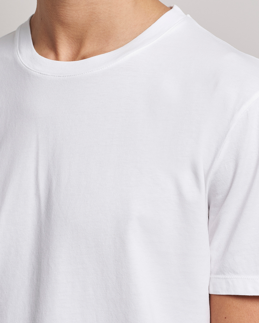 Mies | T-paidat | A Day's March | Classic Fit Tee White