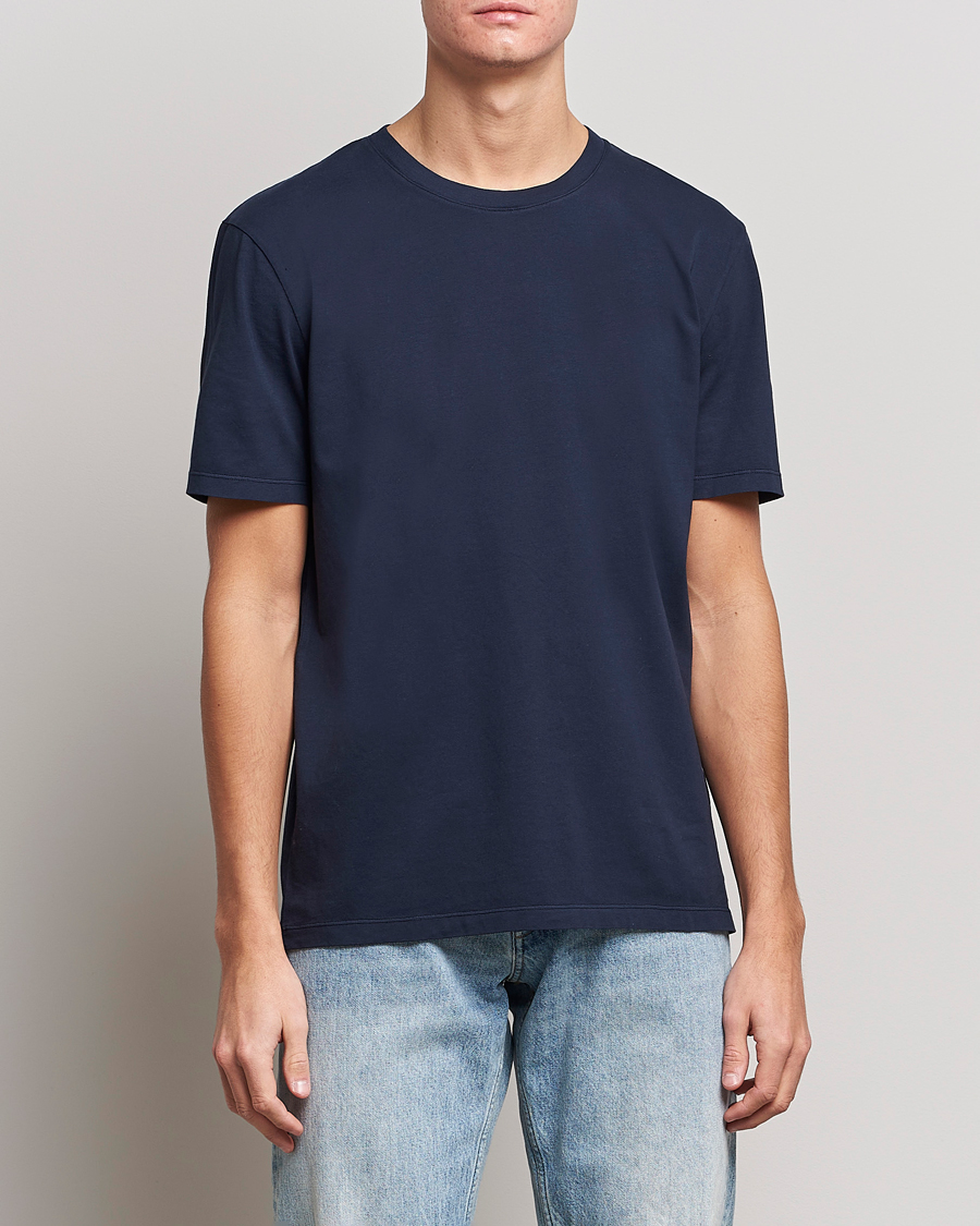 Mies | T-paidat | A Day's March | Classic Fit Tee Navy