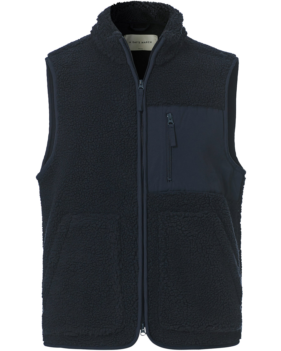 Mies | Puserot | A Day's March | Arvån Recycled Fleece Vest Navy