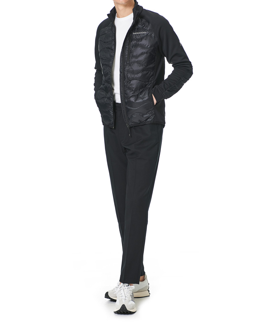 Mies | Takit | Peak Performance | Helium Hybrid Black