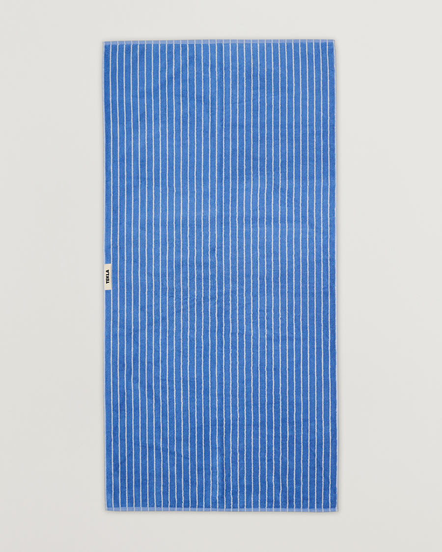 Mies | Tekstiilit | Tekla | TeklaOrganic Terry Bath TowelClear Blue Stripes