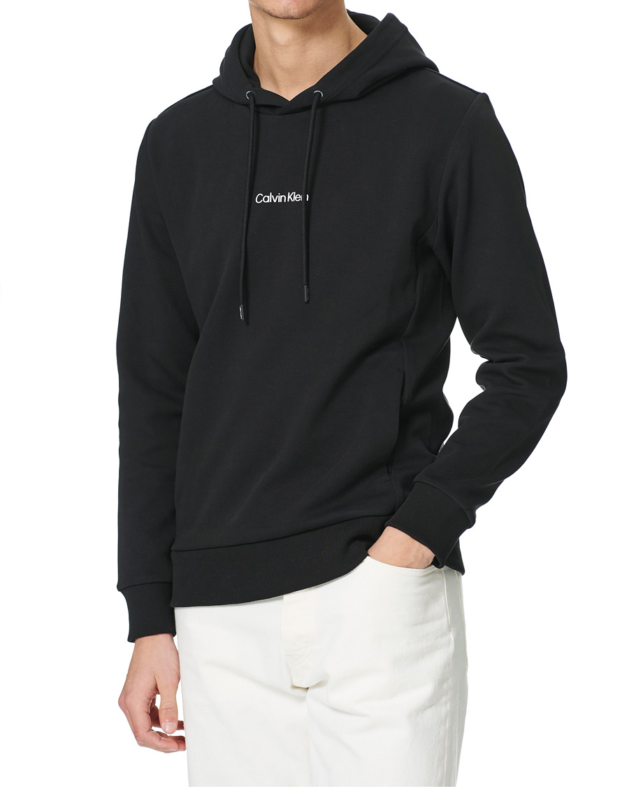Mies | Puserot | Calvin Klein | Small Chest Logo Hoodie Black