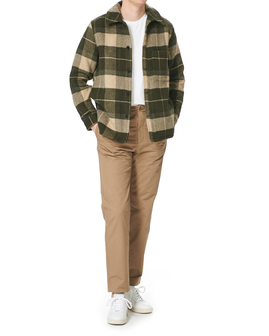 Mies | Housut | Filippa K | Flynn Cotton Chino Dark Khaki