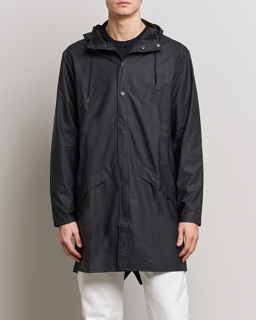 Mies | Tyylikkäänä sateella | RAINS | Long Jacket Black
