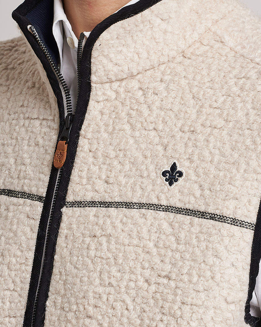 Mies | Ulkoliivit | Morris | Whitfield Pile Vest White