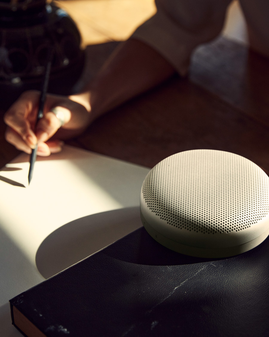 Mies | Bang & Olufsen Beosound A1 2nd Gen Waterproof Speaker Grey Mist | Bang & Olufsen | Beosound A1 2nd Gen Waterproof Speaker Grey Mist