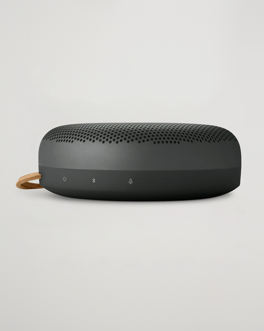 Mies | Bang & Olufsen Beosound A1 2nd Gen Waterproof Speaker Black Anthracite | Bang & Olufsen | Beosound A1 2nd Gen Waterproof Speaker Black Anthracite