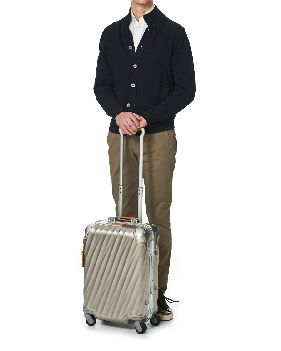 Mies | TUMI International Carry-on TitaniumTrolley Titanium | TUMI | International Carry-on TitaniumTrolley Titanium
