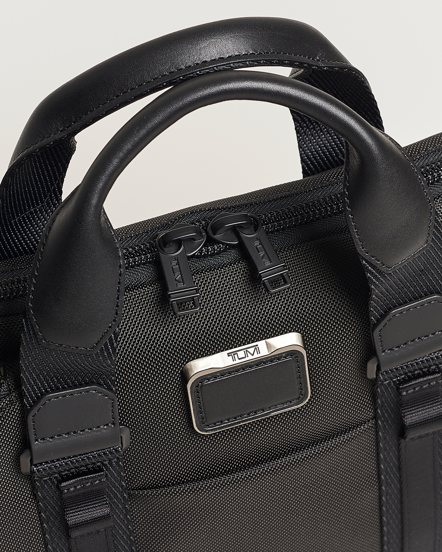 Mies | Laukut | TUMI | Alpha Bravo Acadamy Brief Black