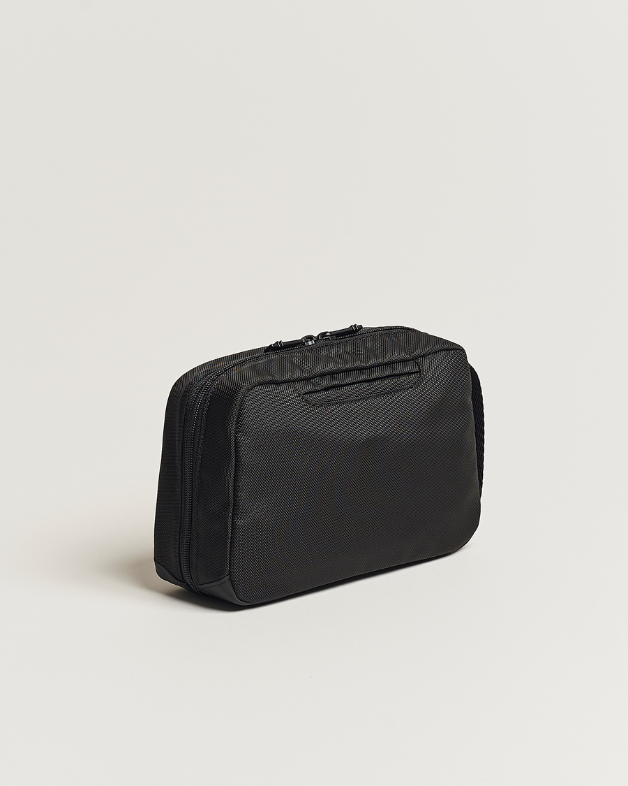 Mies | Laukut | TUMI | Alpha Bravo Response Travel Kit Black