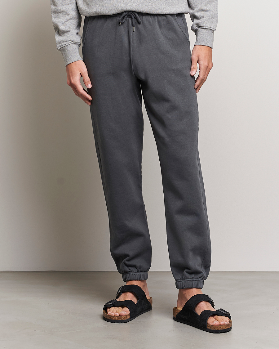Mies | Rennot housut | Colorful Standard | Classic Organic Sweatpants Lava Grey