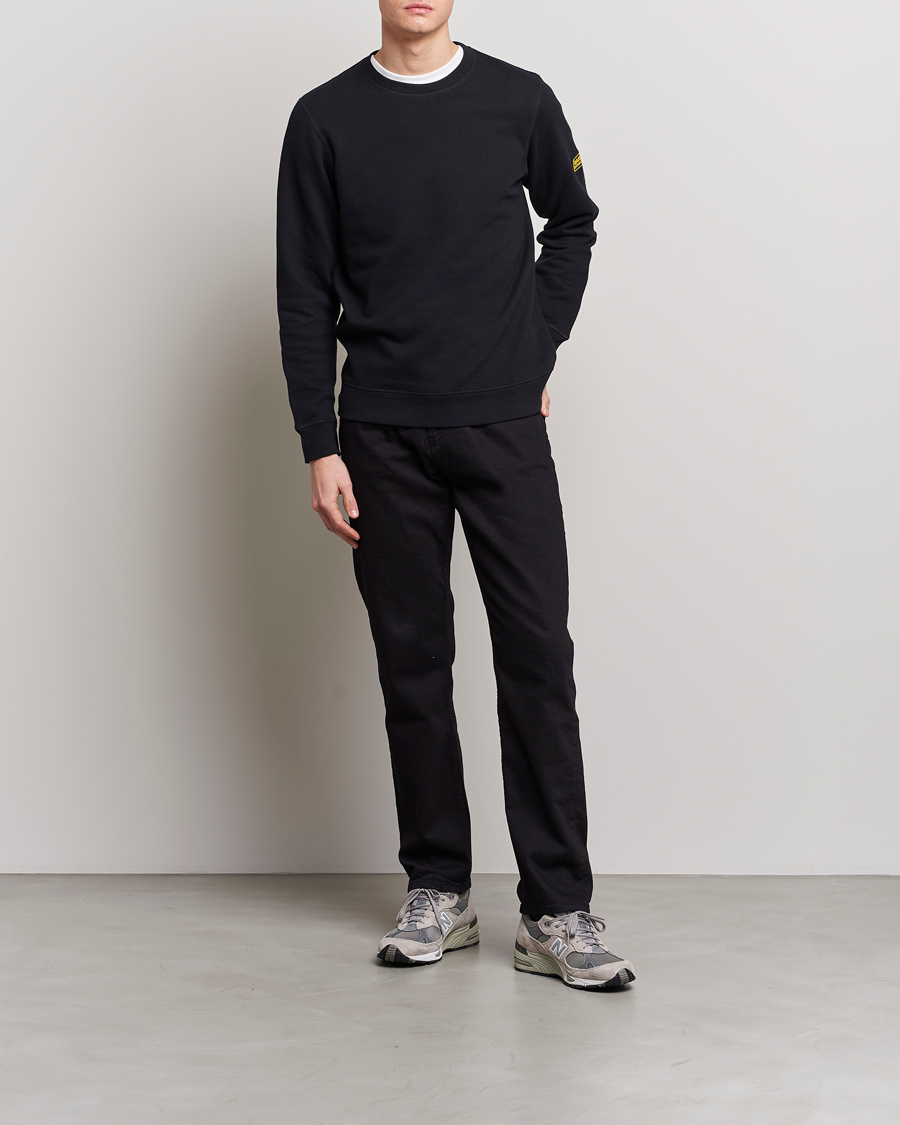 Mies | Puserot | Barbour International | Badge Crew Neck Sweatshirt Black